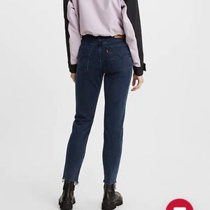 Levi’s wedgie got ankle jeans